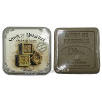 Boîte carrée déco savons de Marseille et son savon Olive