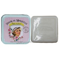 Boîte carrée des Jolies Filles et son savon au Lait d'ânesse