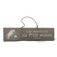 Plaque en bois " Les aventures de P'tit Minou et le poisson " déco Chat fond Taupe