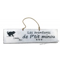 Plaque en bois "Les aventures de P'tit Mnou (joue dans l'escalier)" déco Chat fond blanc