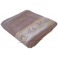 Drap de Bain brodé SAVON DE MARSEILLE couleur Parme