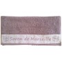 Serviette de toilette brodée SAVON DE MARSEILLE couleur Parme