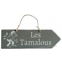 Plaque Flèche en bois " Les Tamalous " fond anthracite
