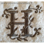 Serviette hammam à franges brodée personnalisée initiale lettre H
