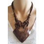 Collier en noix de coco pendentif carré verni brillant Lara Ethnics