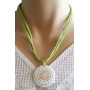 Collier multi-cordons vert anis pendentif cercle en coquillage Lara Ethnics