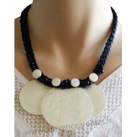 Collier cordon noir 3 cercles de nacre blanc Lara Ethnics